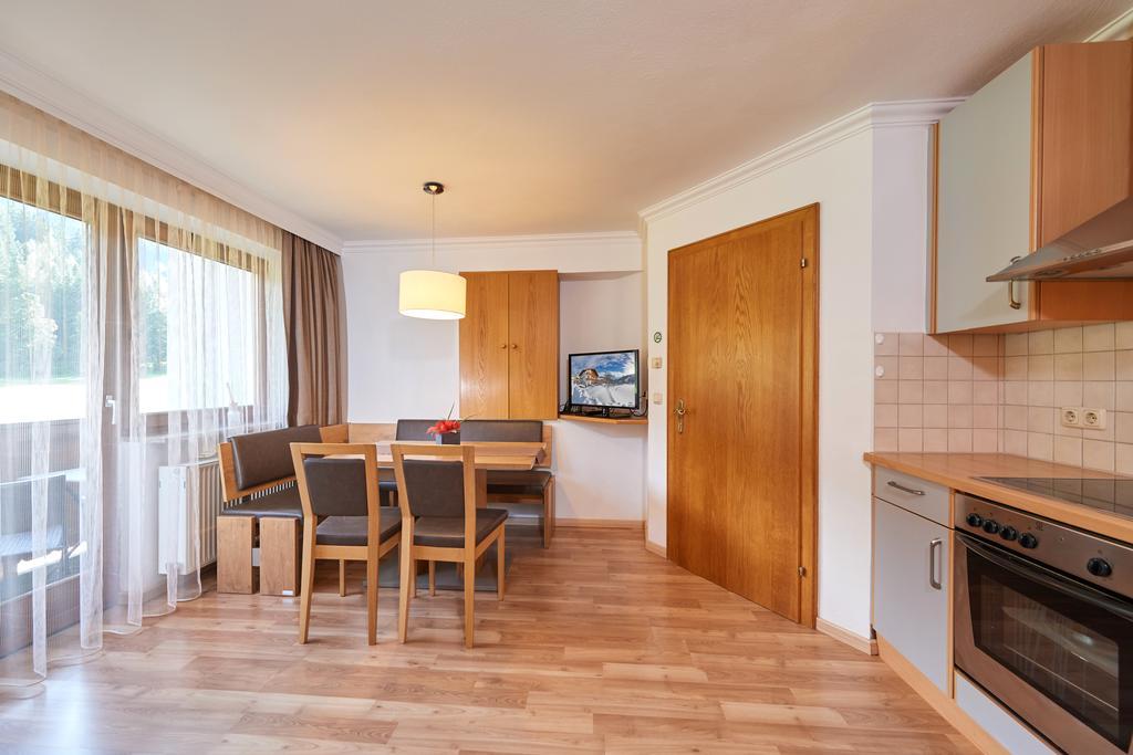 Apartments Neue Post Фільцмос Екстер'єр фото
